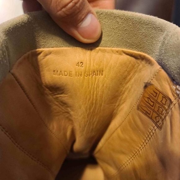 Yeezy Season 2 Crepe Boot - Picture 10 of 10